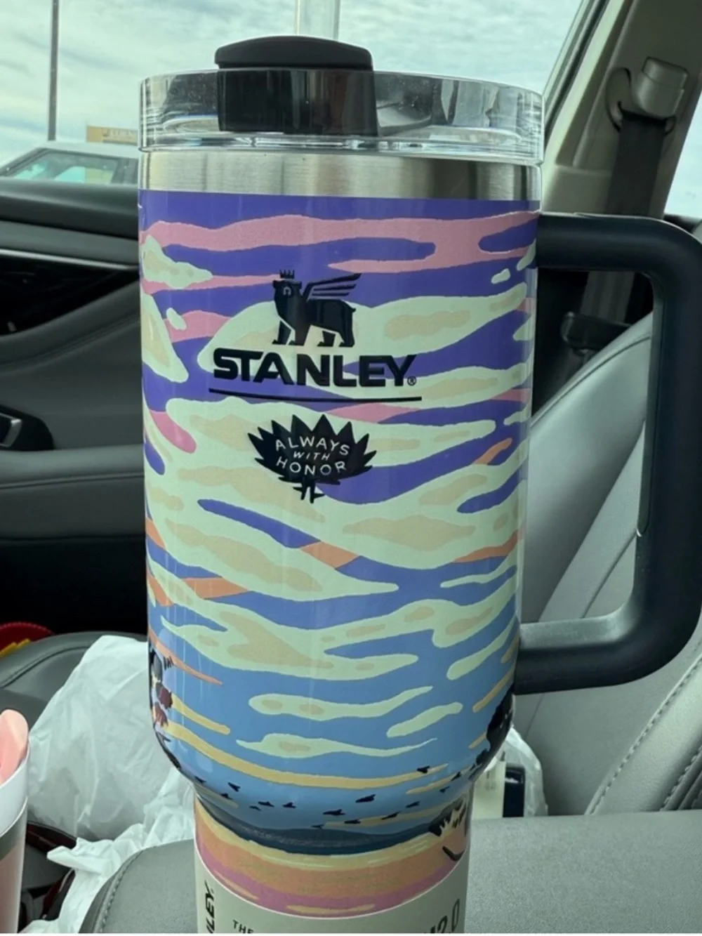 The Stanley 40oz REl Exclusive Hazy HorizonTumbler - Picture 2 of 6